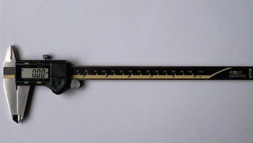 Штангенциркуль цифровий KM-DSM-300 (0-300/0,01; &plusmn;0.03 мм) 2931 фото
