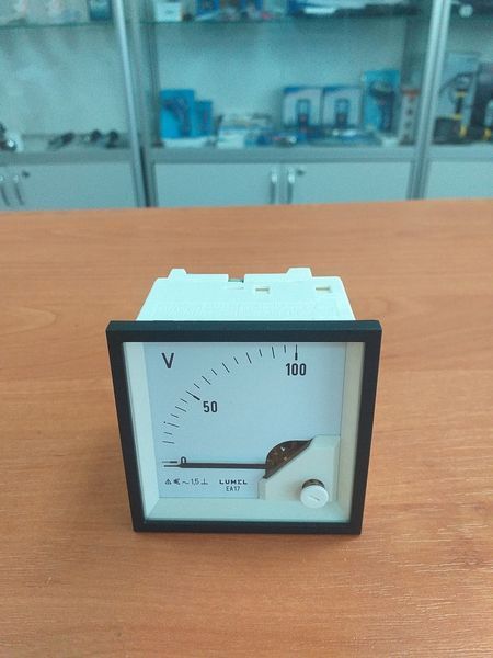 Аналоговий вольтметр LUMEL EA 17N E611 100V. Польща 4080 фото