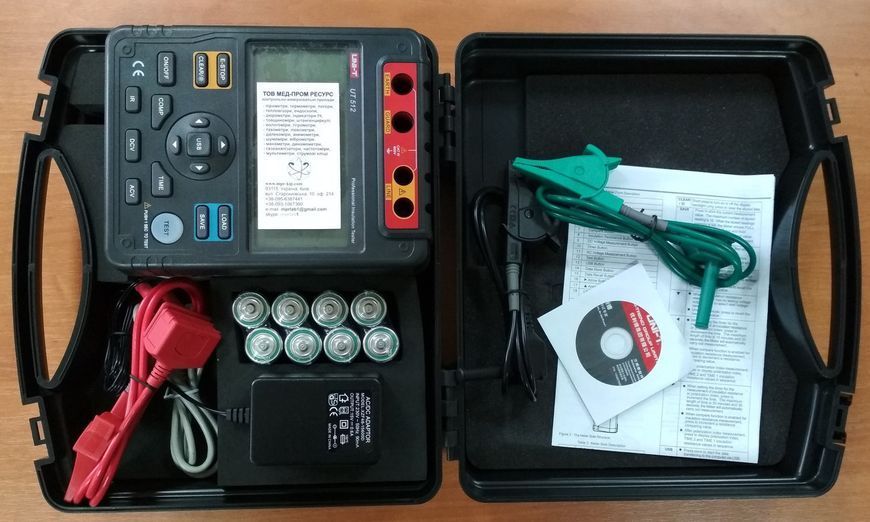 Мегаомметр UNI-T UT512 (0,5..100 000 МОм; 500..2500 В) 3793 фото